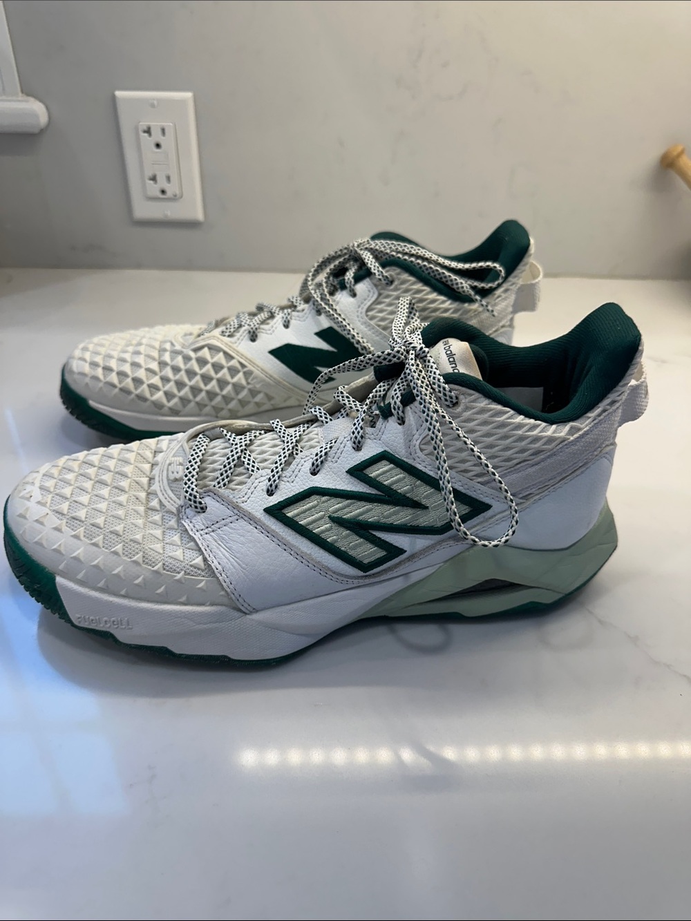 New Balance Coco CG2 Tennis Sneakers Green and White Size 11